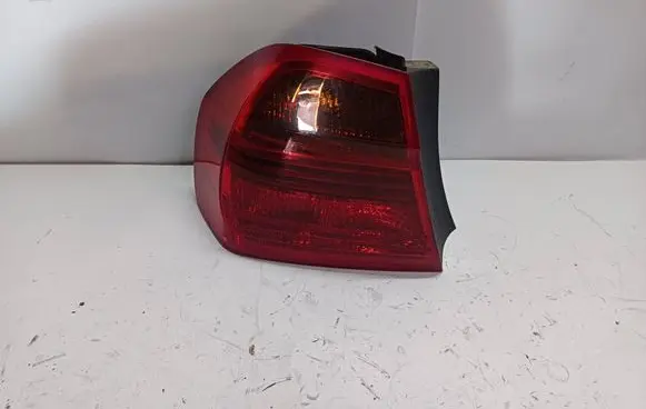 BMW 3 E90 E91 Rear/tail lights 6937457