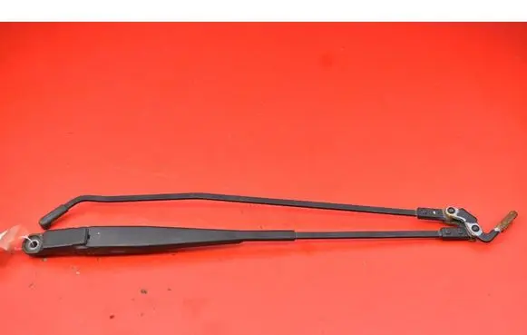 Front wiper blade arm