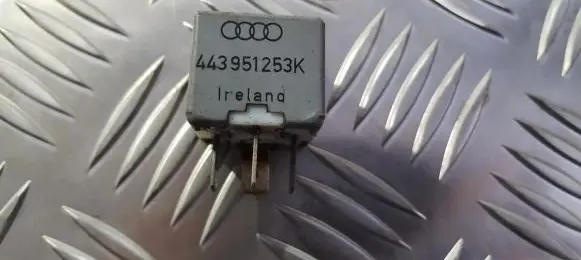 Audi A4 S4 B5 8D Other relay 443951253k 899512000