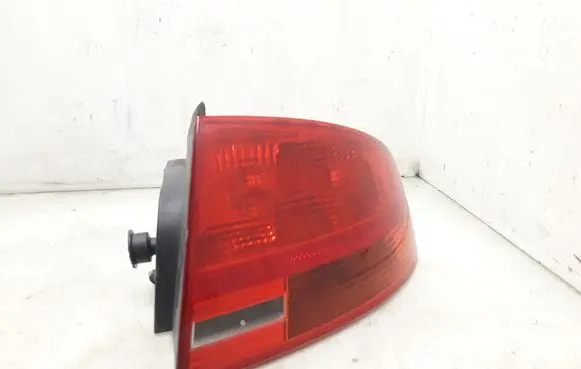 Audi A4 S4 B7 8E 8H Rear/tail lights 8E5945096
