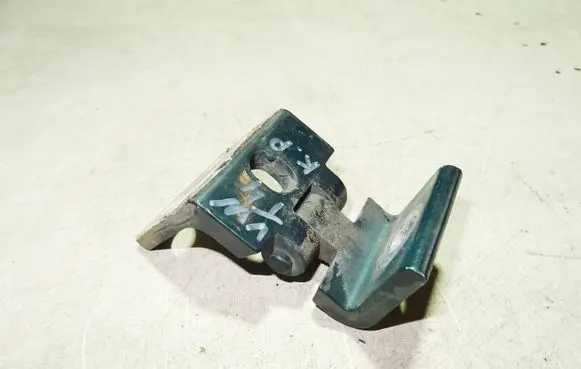 Volkswagen Multivan T4 Front door upper hinge 7D0831401