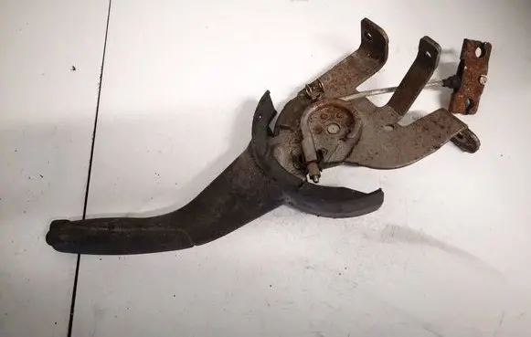 Handbrake/parking brake lever assembly