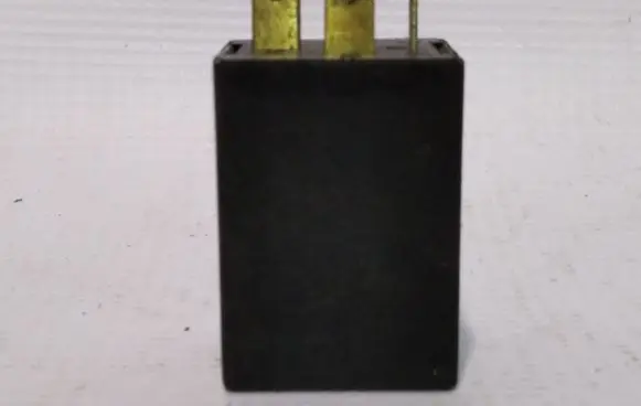 Opel Calibra Other relay 90069864
