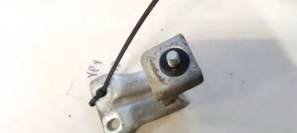 Audi A4 S4 B5 8D Tailgate/trunk/boot hinge 8d9827299