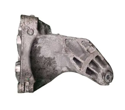 Mercedes-Benz E W212 Engine mounting bracket A6512230004