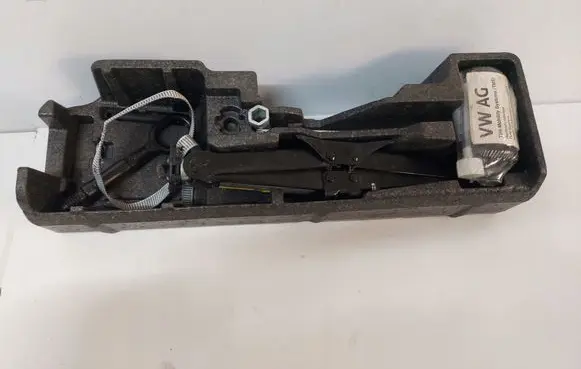 Audi A1 Lift Jack 8X0012106