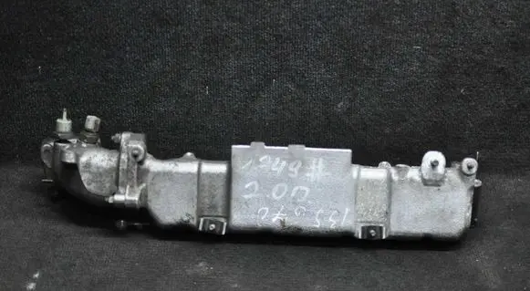 Toyota Avensis T250 Intake manifold