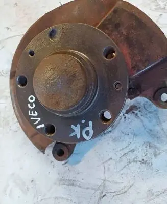 Iveco Daily 35 - 40.10 Front wheel hub