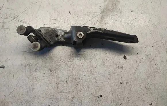 Volkswagen Transporter - Caravelle T5 Sliding door middle roller runner 7H0843336D