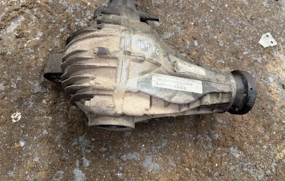 Mercedes-Benz ML W164 Front differential A1643302102