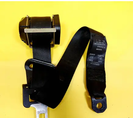 Chrysler Neon I Front seatbelt 5200396