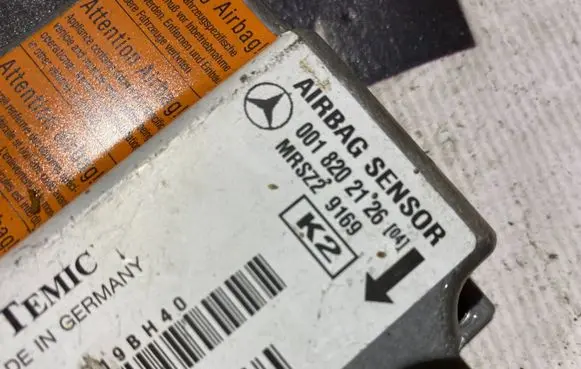 Mercedes-Benz E W210 Airbag control unit/module 0018202126 A0018202126