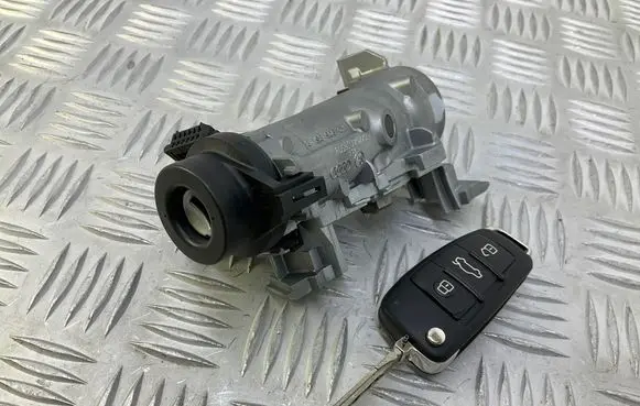 Audi TT TTS Mk2 Ignition lock 1K0905851B 8P0837220D 1K0953527C