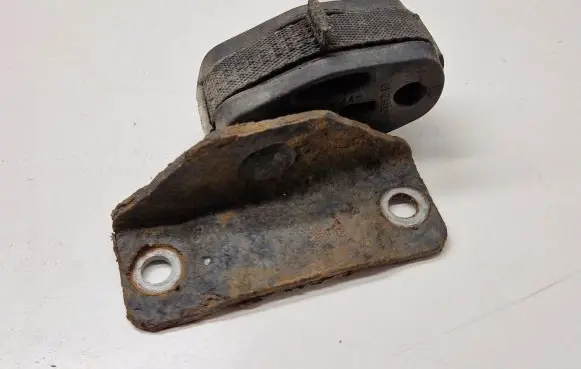 Muffler mount bracket/holder