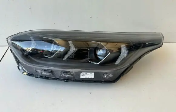 KIA Ceed Headlight/headlamp 92101J7500