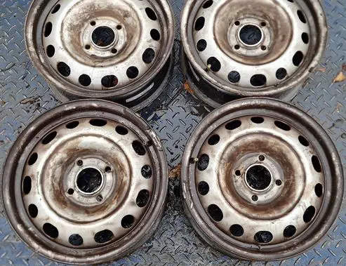 Peugeot Partner R15 steel rim 