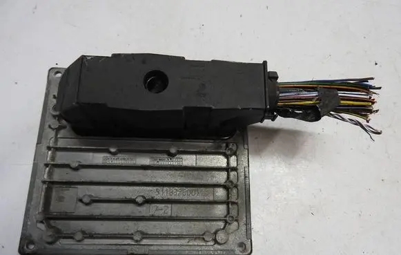 Volvo C30 Engine control unit/module 5N5112A650AA S122185001D
