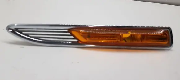 Ford Mondeo MK IV Front fender indicator light 7S7113K354BD