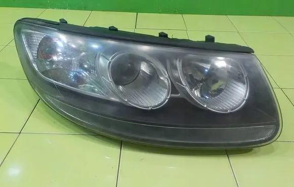 Hyundai Santa Fe Headlight/headlamp PRZOD