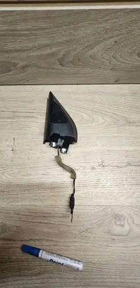 Front door high frequency speaker