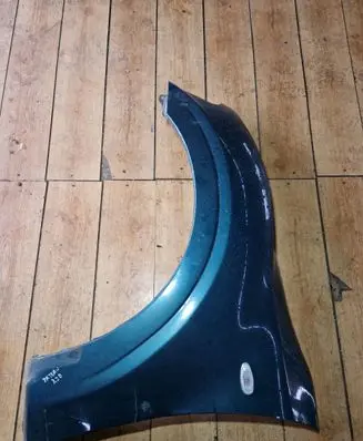 Mitsubishi Pajero Fender
