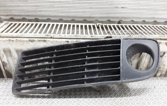 Audi A6 S6 C5 4B Front bumper lower grill 4B0807681J