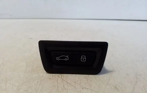BMW i4 Tailgate/boot open switch button 5A64C25
