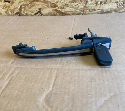 Mercedes-Benz E W124 Front door exterior handle