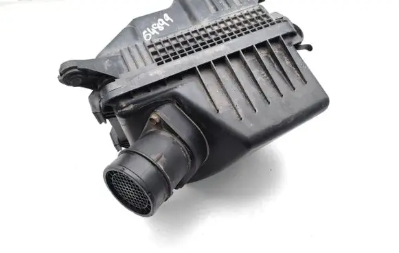 Hyundai i40 Air filter box 281103Z300