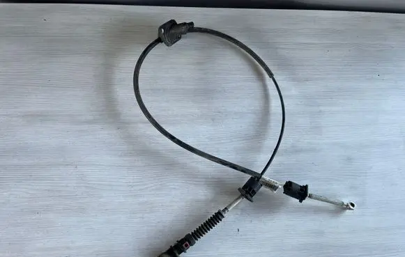 Volvo V70 Gear shift cable linkage 30759238