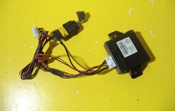 Renault Scenic III - Grand scenic III Alarm control unit/module 4M5418R0A 129KM