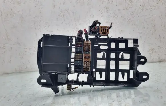 Audi A6 S6 C6 4F Fuse module 4F0971845