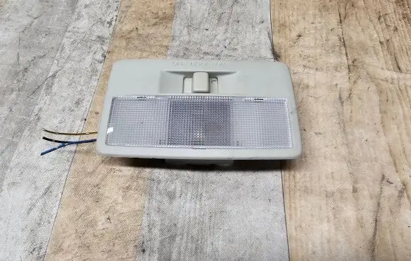 Mazda 2 Front seat light