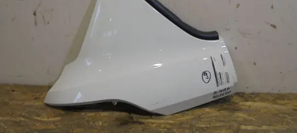 Ford B-MAX Fender trim (molding)