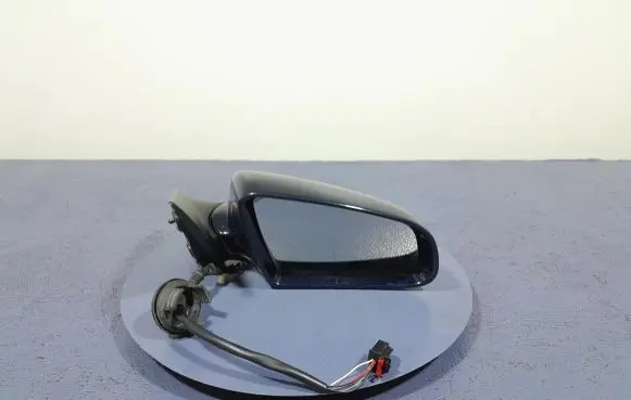 Audi A6 Allroad C5 Front door electric wing mirror 