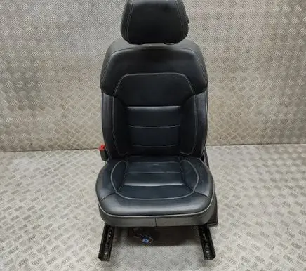 Mercedes-Benz ML W166 Front driver seat A1669100336
