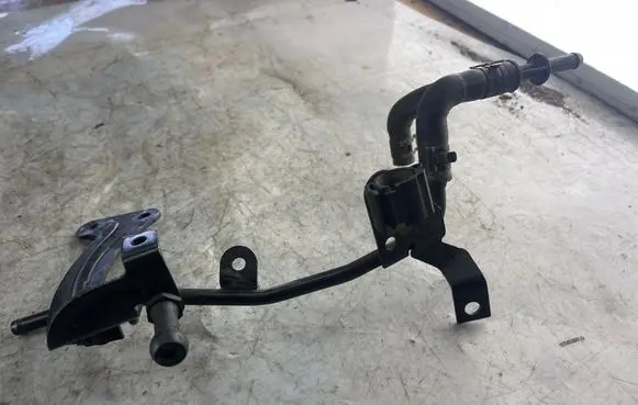 Audi A3 S3 8P Engine coolant pipe/hose 1K0121070F