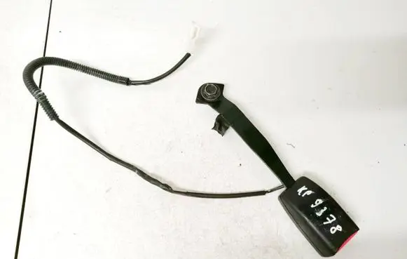 Mazda 2 Front seatbelt buckle