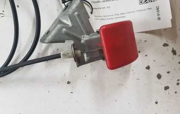 Volvo V50 Engine bonnet/hood lock release cable 30753017