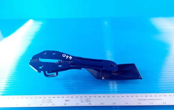 Audi A6 S6 C7 4G Engine bonnet/hood lock/latch loop/hook 4G0823480