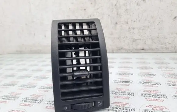 Volkswagen Polo IV 9N3 Dashboard side air vent grill/cover trim 6Q0819703