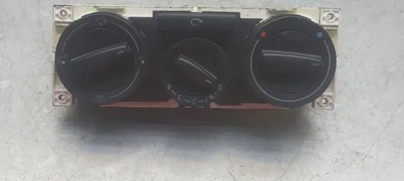 Volkswagen Golf IV Climate control unit