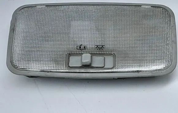 Toyota Prius (XW30) Rear seat light