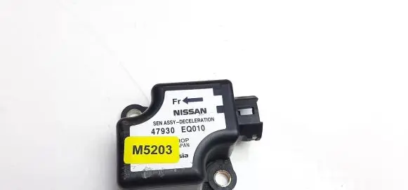 Nissan X-Trail T30 ESP acceleration yaw rate sensor 47930EQ010 M5203