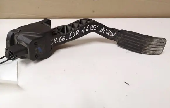 Citroen C4 I Accelerator throttle pedal 0280755041 9680565880