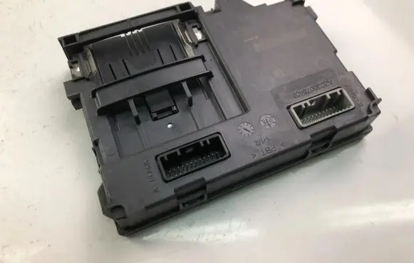 Renault Clio IV Other control units/modules 285905280R
