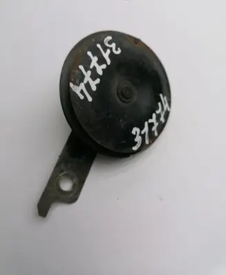 Subaru Impreza II Horn signal E13000061