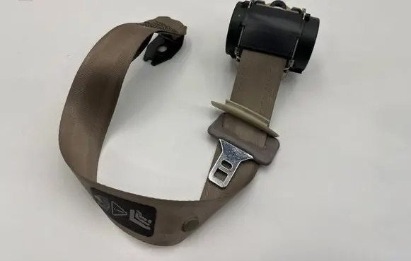 Jaguar XK8 - XKR Rear seatbelt HJE7061AB GJA2489AC 530073201