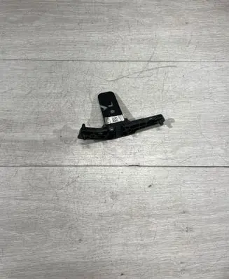 BMW X6 G06 Fender mounting bracket 7478845 10503420