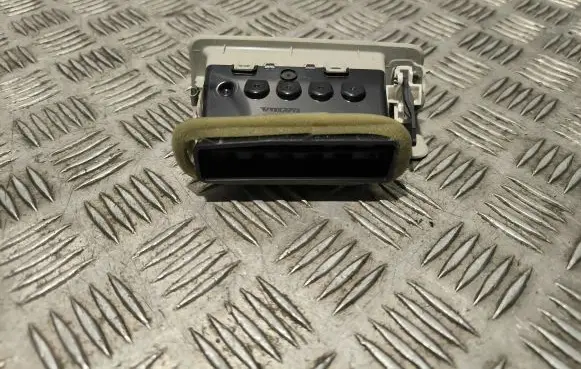 Volvo XC90 Dash center air vent grill 31469792